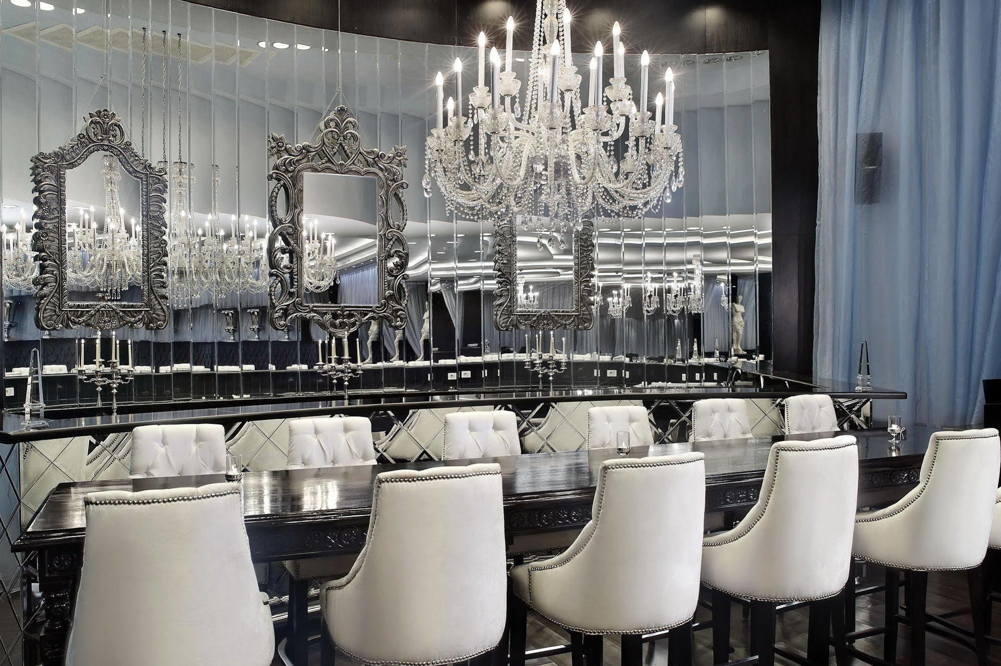 加布里埃尔酒店 开罗 外观 照片 The bar at the nightclub